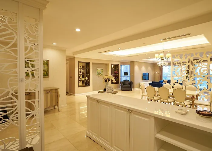 Elegance, Luxury 4 Bedrooms Golf Course View Ciputra Apartment