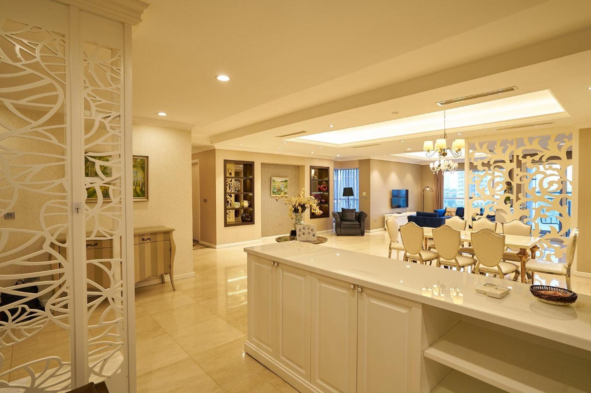 Elegance, Luxury 4 Bedrooms Golf Course View Ciputra *